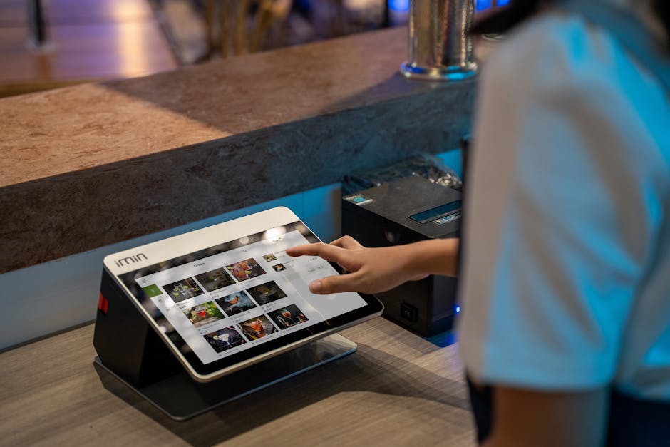 Article Image for How to Evaluate Customer Service in Electronics Stores